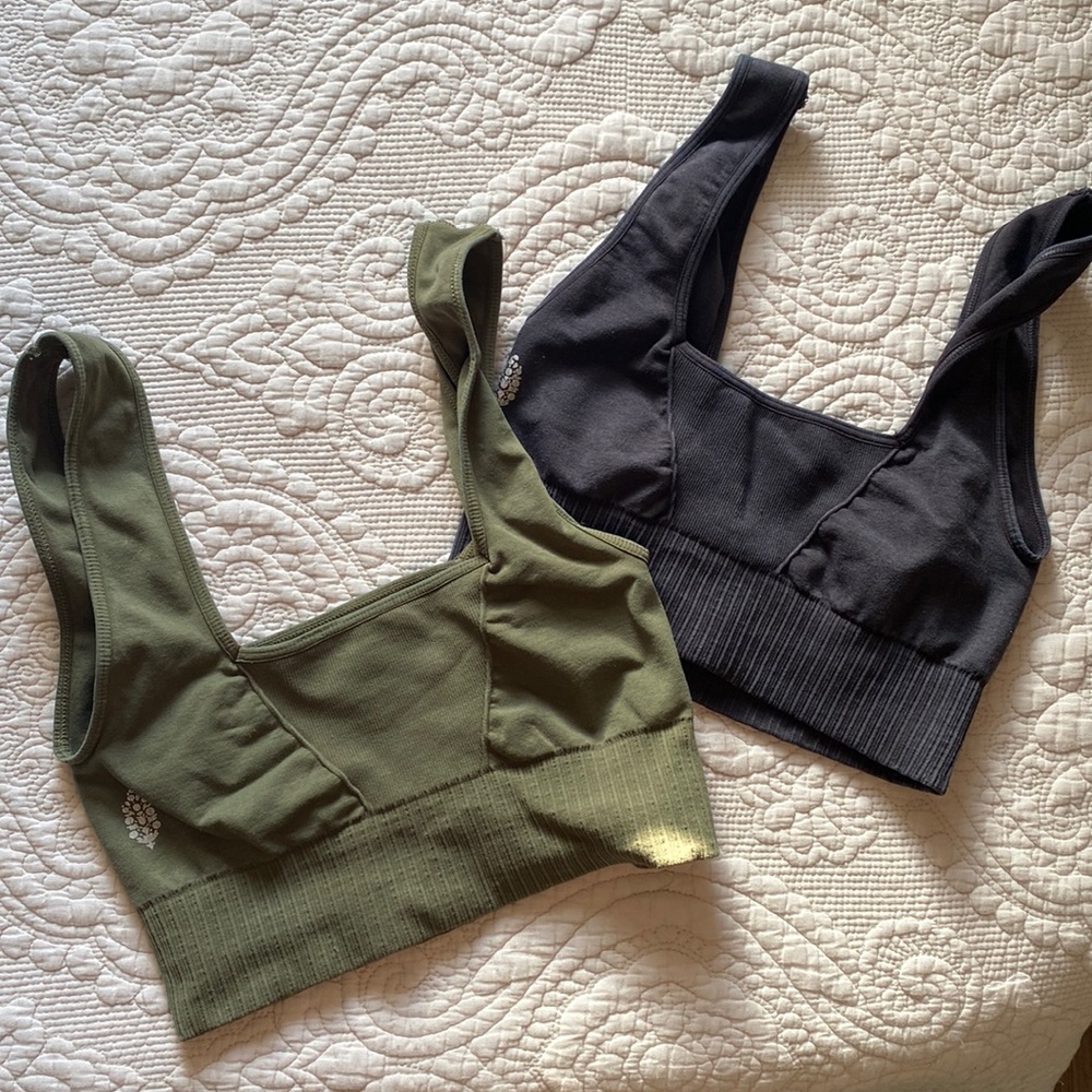 Few people bras